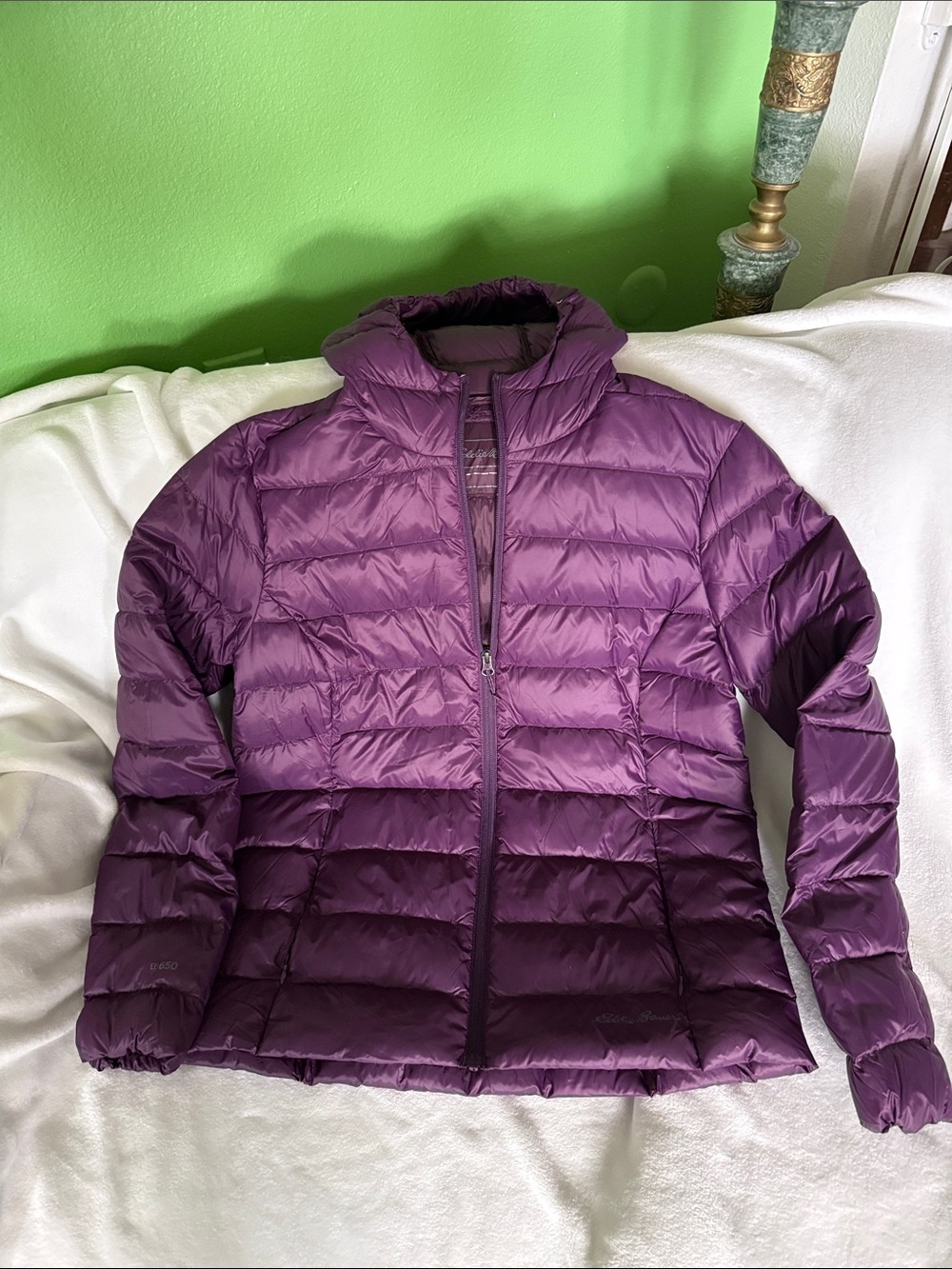 Eddie Bauer Women's Violet Packable Puffer Jacket